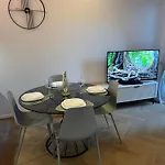 Luca's Luxury Flat In Palazzo Diaz-private Parking 10 Min Walk-fee Lejlighed