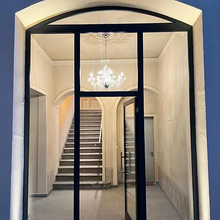 Luca's Luxury Flat In Palazzo Diaz-private Parking 10 Min Walk-fee *
