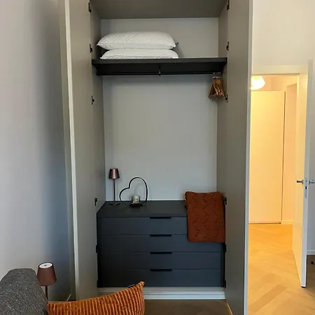 Luca's Luxury Flat In Palazzo Diaz-private Parking 10 Min Walk-fee Apartmán Como