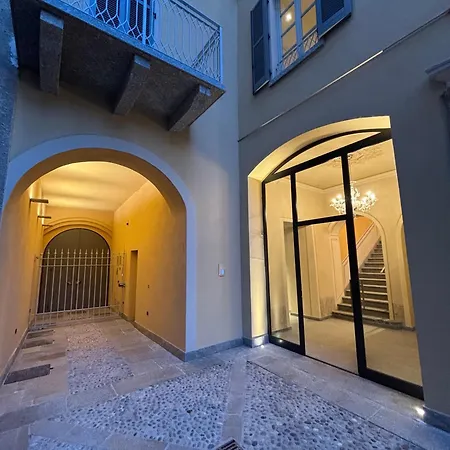Luca's Luxury Flat In Palazzo Diaz-private Parking 10 Min Walk-fee * Como