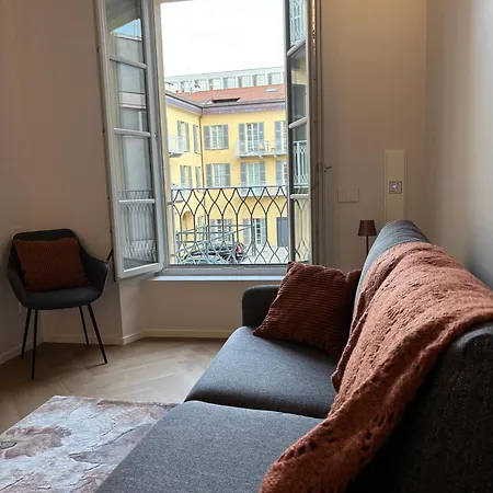 Luca's Luxury Flat In Palazzo Diaz-private Parking 10 Min Walk-fee Apartmán
